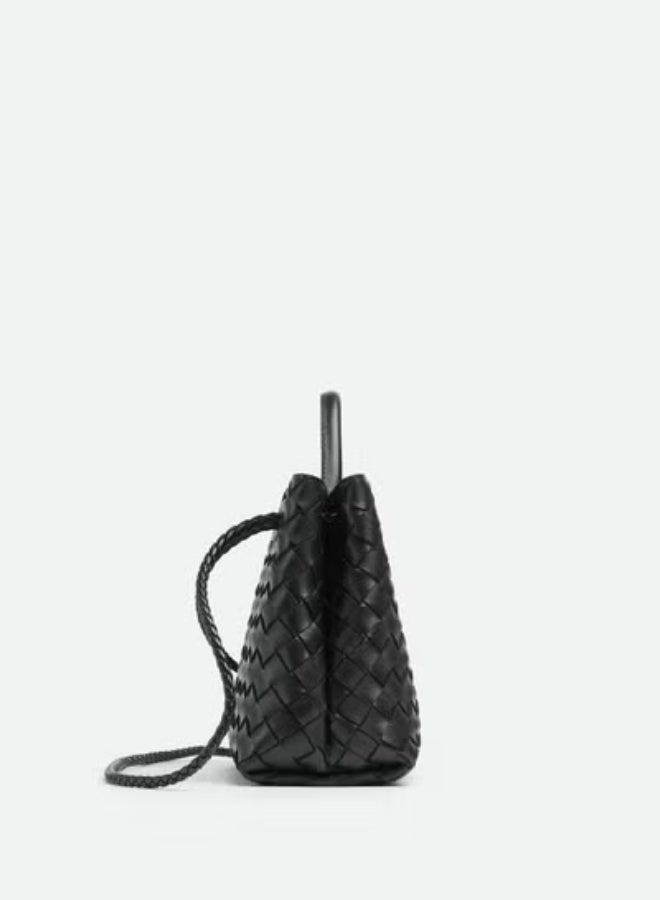 BOTTEGA VENETA Andiamo Top handle bag leather bag with signature knot detail and sliding cross-body strap. - Image 4